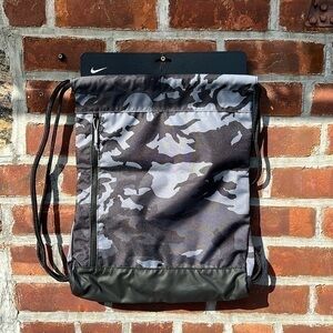 New Nike Strings light convinience Backpack Sports camouflage Casual School B11
